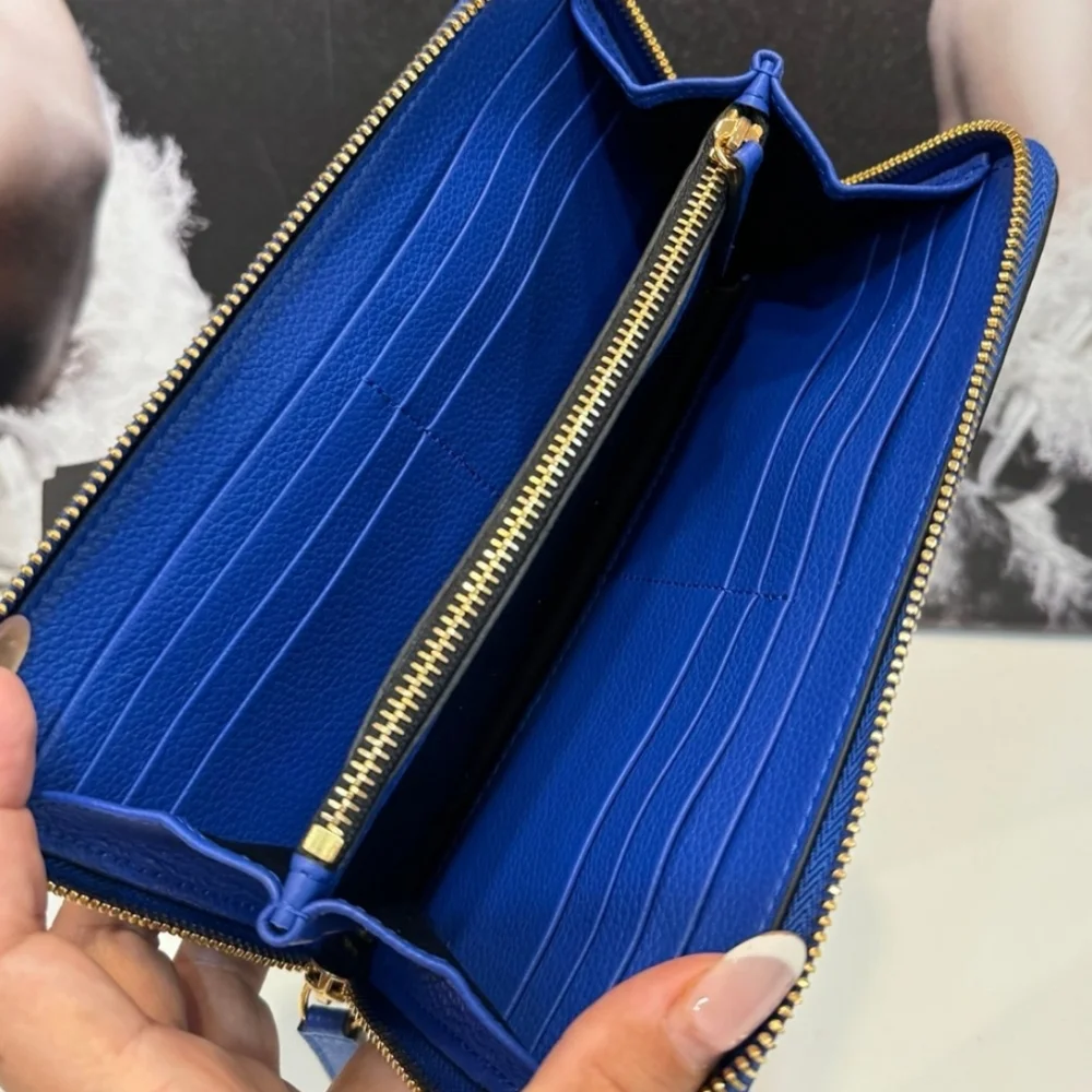 Versace Virtus Zip Around Wallet/ BNWT - Picture 4 of 6